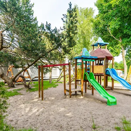 Feniks Seaside With Pool & Near * Kolobrzeg